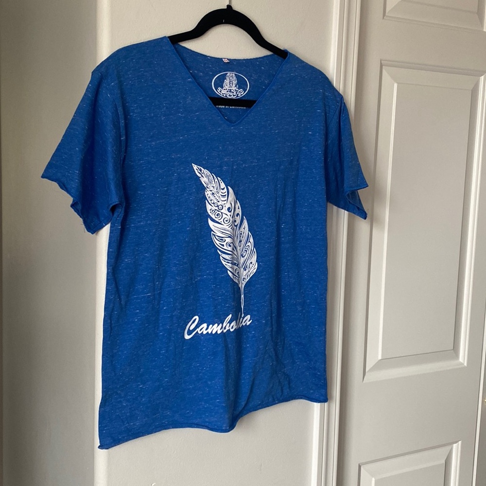 Blue “Cambodia” Lightweight Short Sleeve Feather Graphic Top/T-Shirt